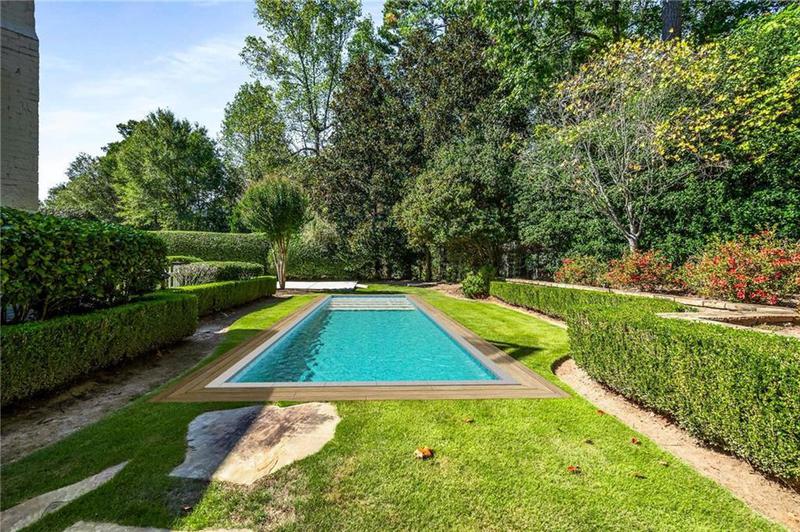 Image for property 980 FENIMORE Circle, Sandy Springs, GA 30350