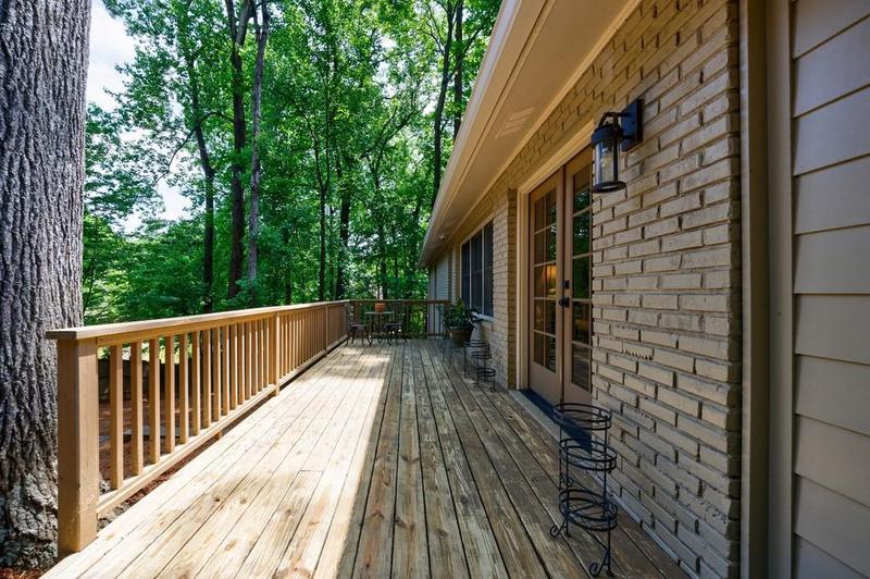 Image for property 1943 Sunbury Place, Atlanta, GA 30318