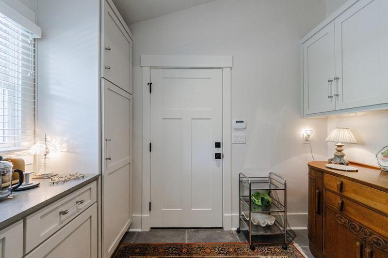 Image for property 1943 Sunbury Place, Atlanta, GA 30318