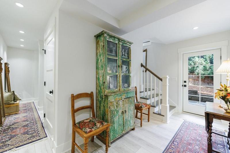 Image for property 1943 Sunbury Place, Atlanta, GA 30318