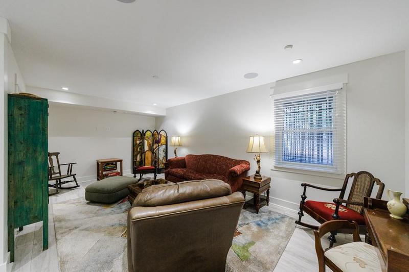 Image for property 1943 Sunbury Place, Atlanta, GA 30318