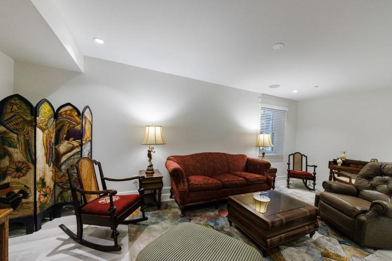 Image for property 1943 Sunbury Place, Atlanta, GA 30318
