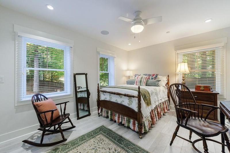 Image for property 1943 Sunbury Place, Atlanta, GA 30318