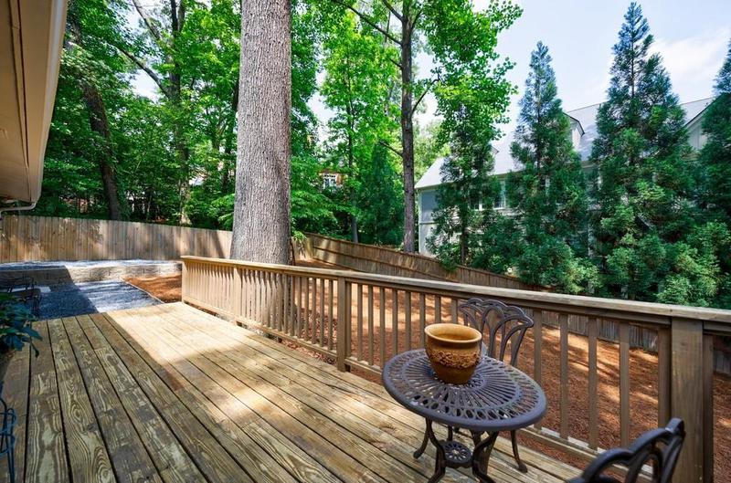 Image for property 1943 Sunbury Place, Atlanta, GA 30318