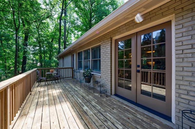 Image for property 1943 Sunbury Place, Atlanta, GA 30318