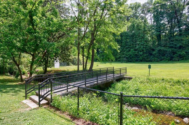 Image for property 1943 Sunbury Place, Atlanta, GA 30318