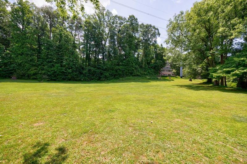 Image for property 1943 Sunbury Place, Atlanta, GA 30318