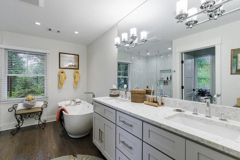 Image for property 1943 Sunbury Place, Atlanta, GA 30318