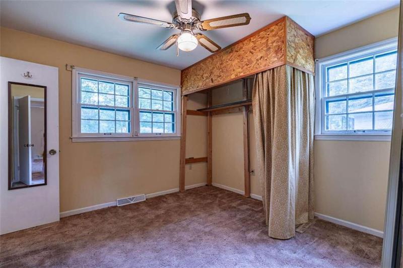 Image for property 804 College Drive, Cedartown, GA 30125