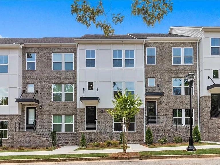Image for property 2505 ASTAIRE Court, Atlanta, GA 30318