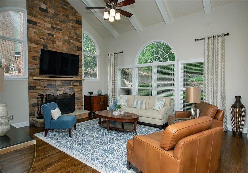 Image for property 104 Fairway Overlook, Woodstock, GA 30188