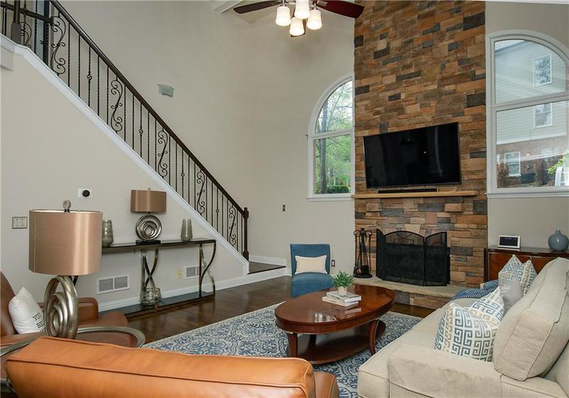 Image for property 104 Fairway Overlook, Woodstock, GA 30188