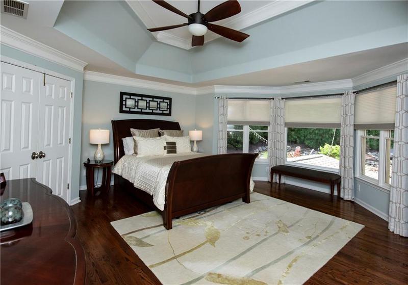 Image for property 104 Fairway Overlook, Woodstock, GA 30188