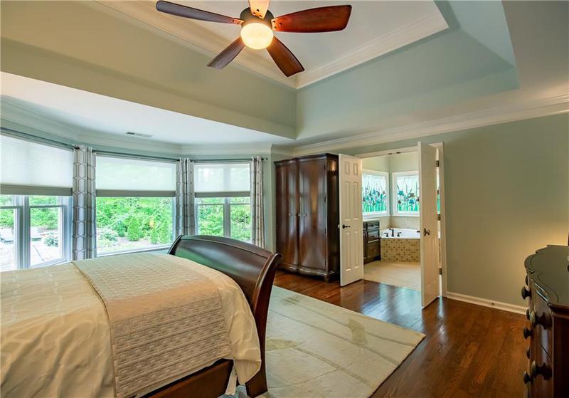 Image for property 104 Fairway Overlook, Woodstock, GA 30188