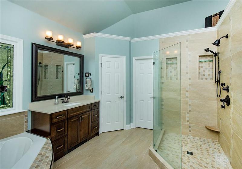 Image for property 104 Fairway Overlook, Woodstock, GA 30188