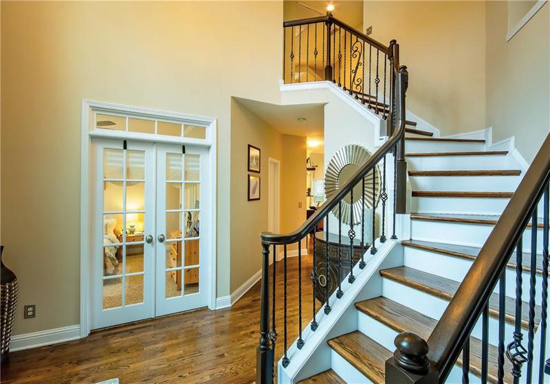 Image for property 104 Fairway Overlook, Woodstock, GA 30188