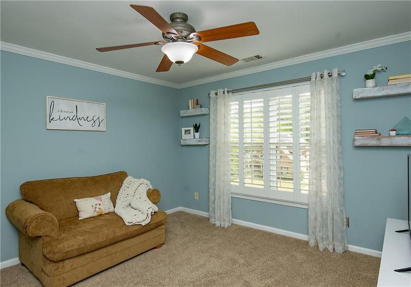 Image for property 104 Fairway Overlook, Woodstock, GA 30188