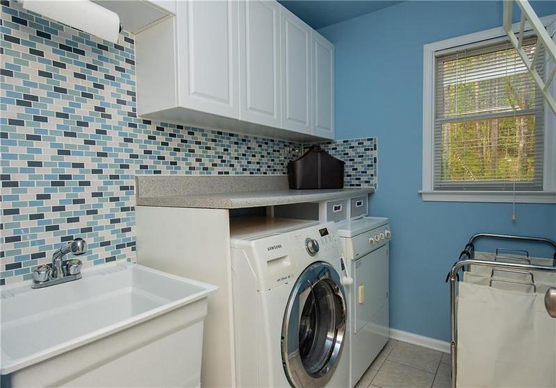 Image for property 104 Fairway Overlook, Woodstock, GA 30188