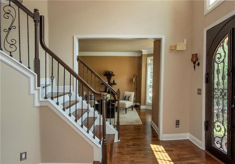 Image for property 104 Fairway Overlook, Woodstock, GA 30188