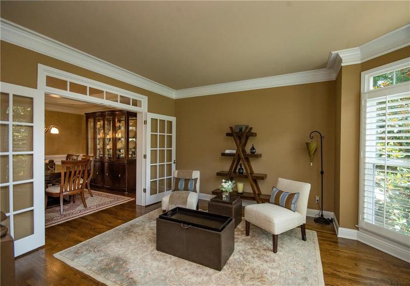 Image for property 104 Fairway Overlook, Woodstock, GA 30188