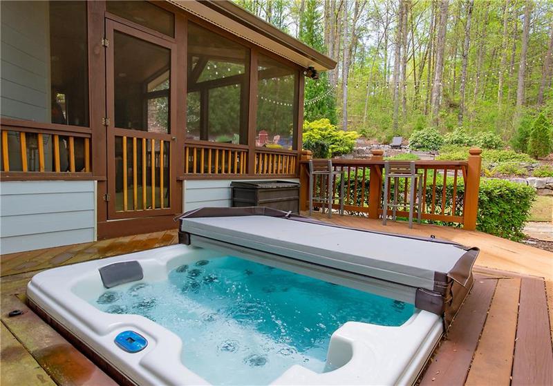 Image for property 104 Fairway Overlook, Woodstock, GA 30188