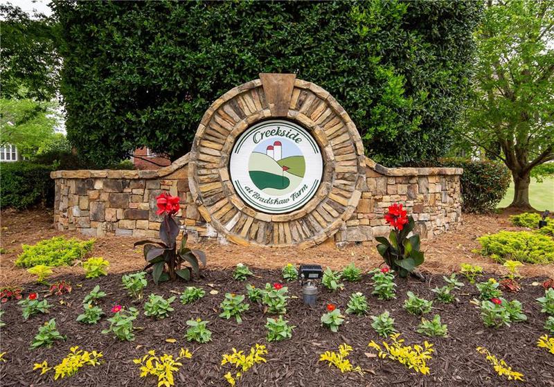 Image for property 104 Fairway Overlook, Woodstock, GA 30188