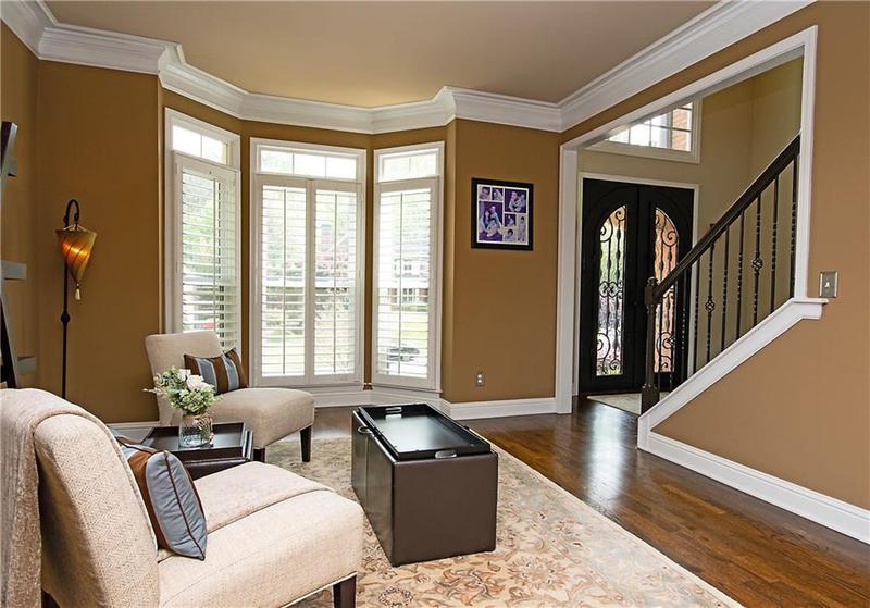 Image for property 104 Fairway Overlook, Woodstock, GA 30188