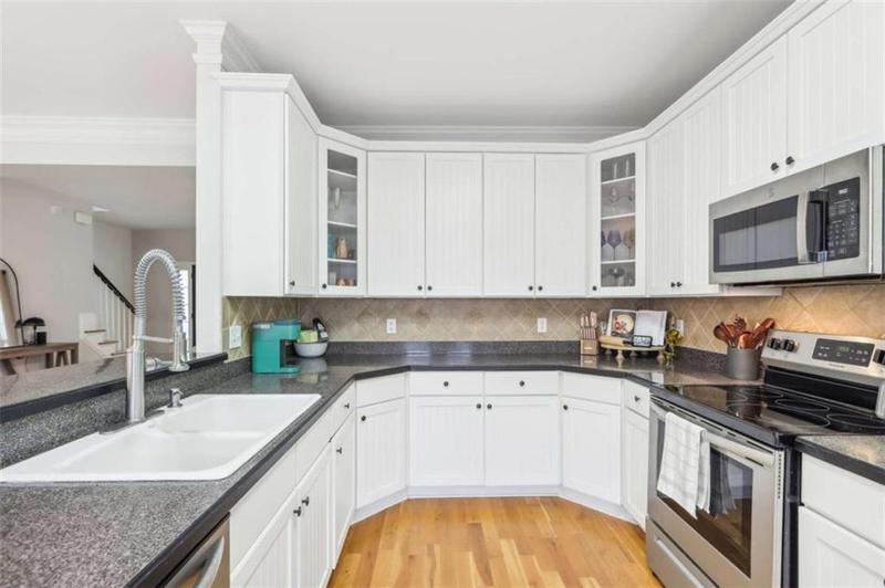 Image for property 49 High Point Circle, Newnan, GA 30265