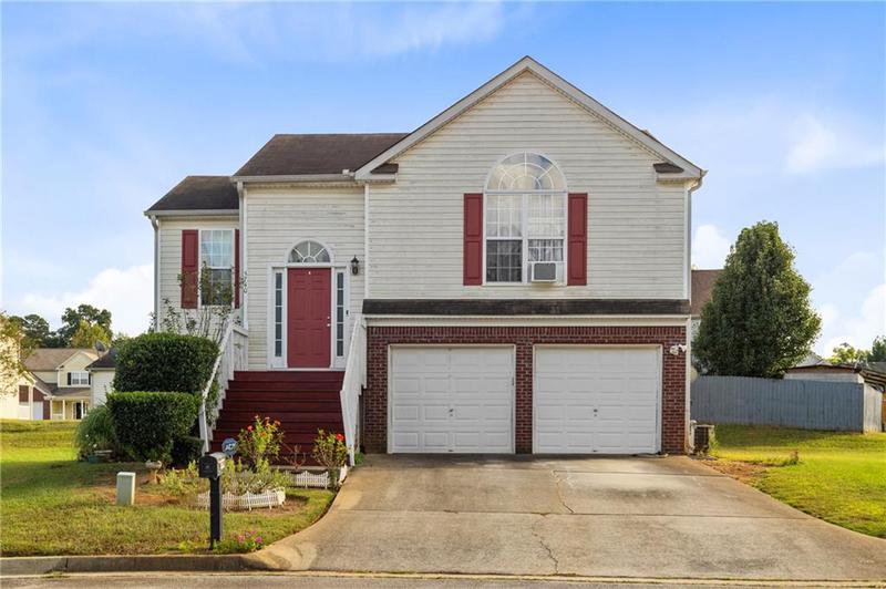 Image for property 5740 Amerson Lane, Ellenwood, GA 30294