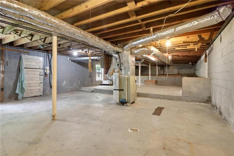 Image for property 1272 Breezy Lane, Atlanta, GA 30329