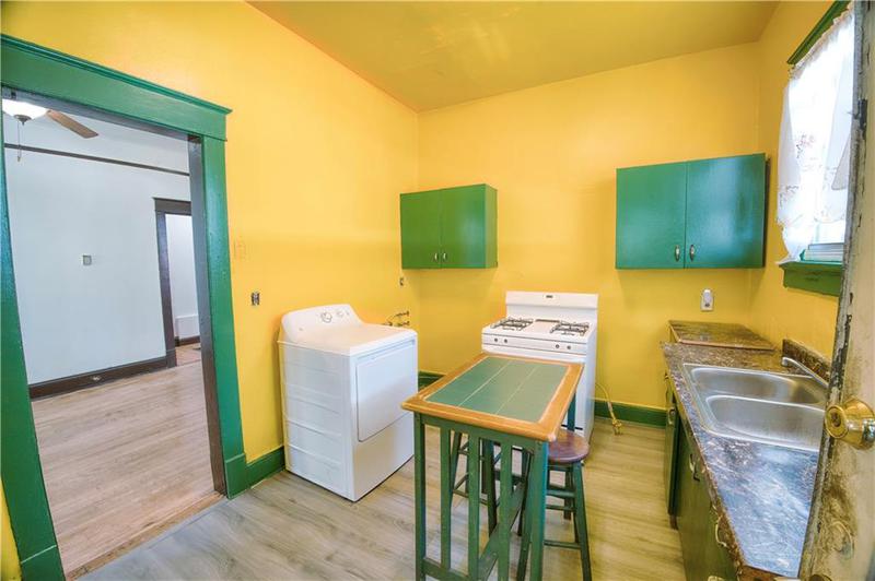 Image for property 1286 Metropolitan Parkway, Atlanta, GA 30310