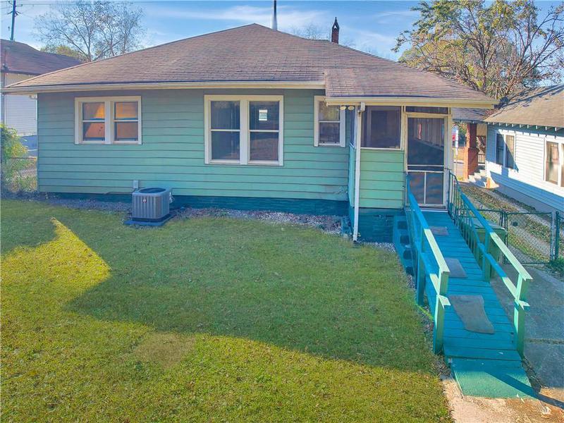 Image for property 1286 Metropolitan Parkway, Atlanta, GA 30310