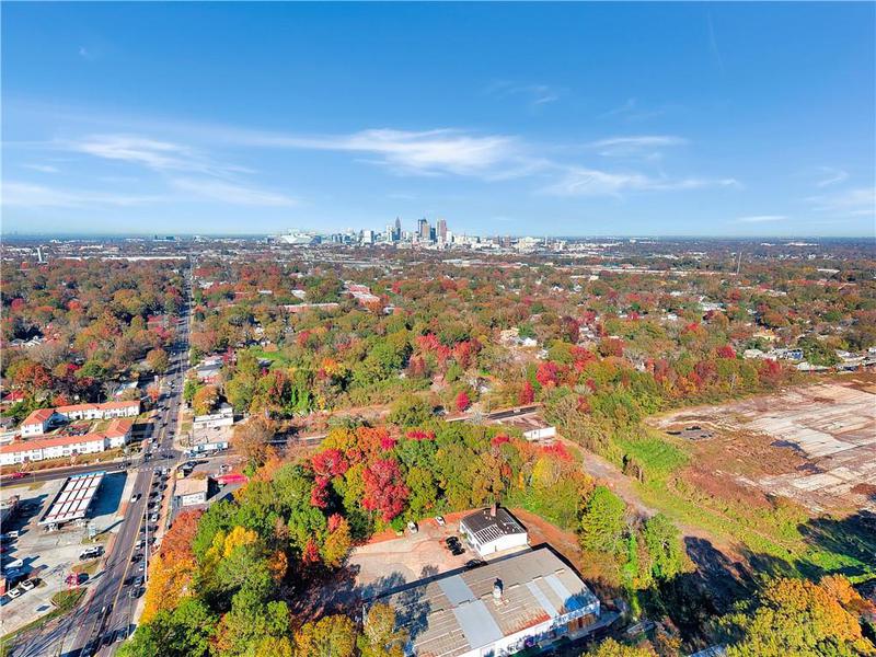 Image for property 1286 Metropolitan Parkway, Atlanta, GA 30310