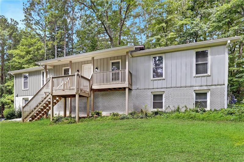 Image for property 537 Raven Springs Trail, Stone Mountain, GA 30087