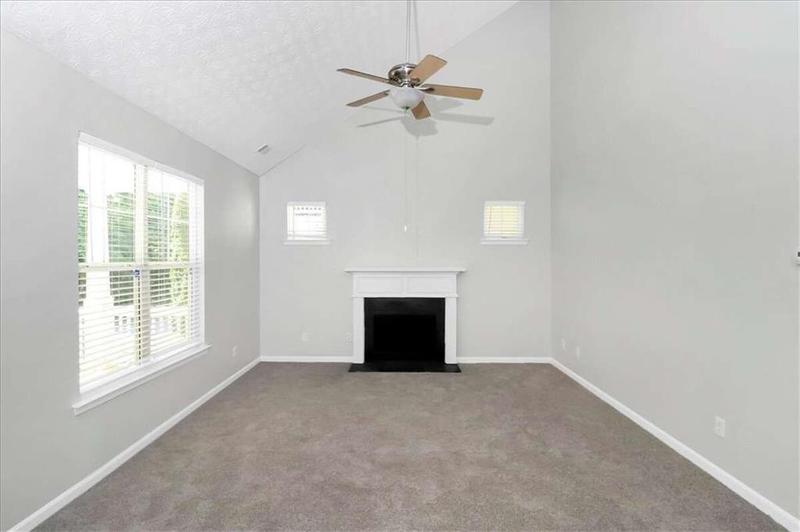Image for property 4652 Parkway Circle, Atlanta, GA 30349