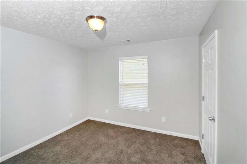 Image for property 4652 Parkway Circle, Atlanta, GA 30349