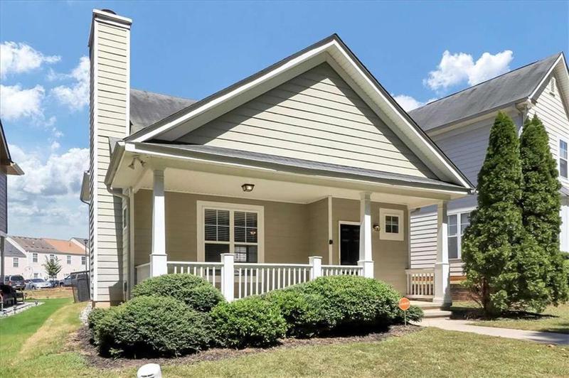 Image for property 4652 Parkway Circle, Atlanta, GA 30349