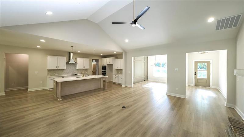 Image for property 94 Mote Road, Carrollton, GA 30117