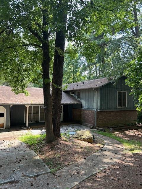Image for property 6523 Walden Pond Road, Stone Mountain, GA 30087