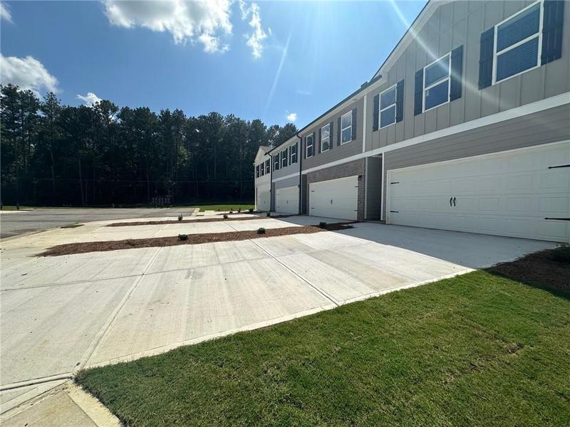Image for property 113 Brexley Drive 27, Calhoun, GA 30701