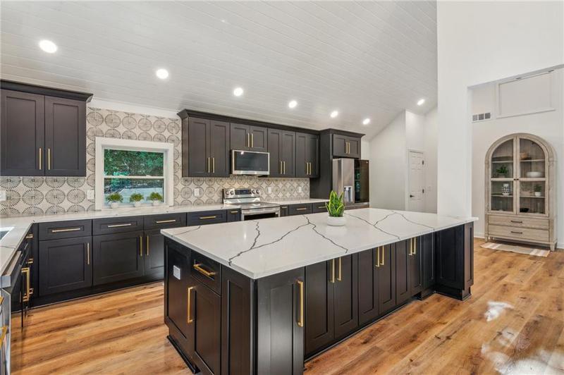 Image for property 626 Petit ridge dr, Big Canoe, GA 30143