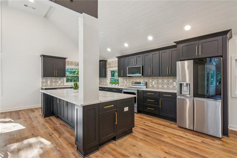 Image for property 626 Petit ridge dr, Big Canoe, GA 30143