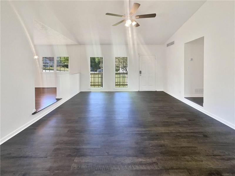 Image for property 294 Farm Ridge Drive, Woodstock, GA 30188