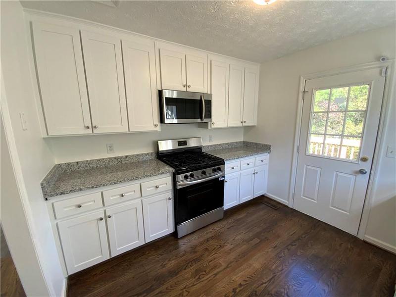 Image for property 294 Farm Ridge Drive, Woodstock, GA 30188