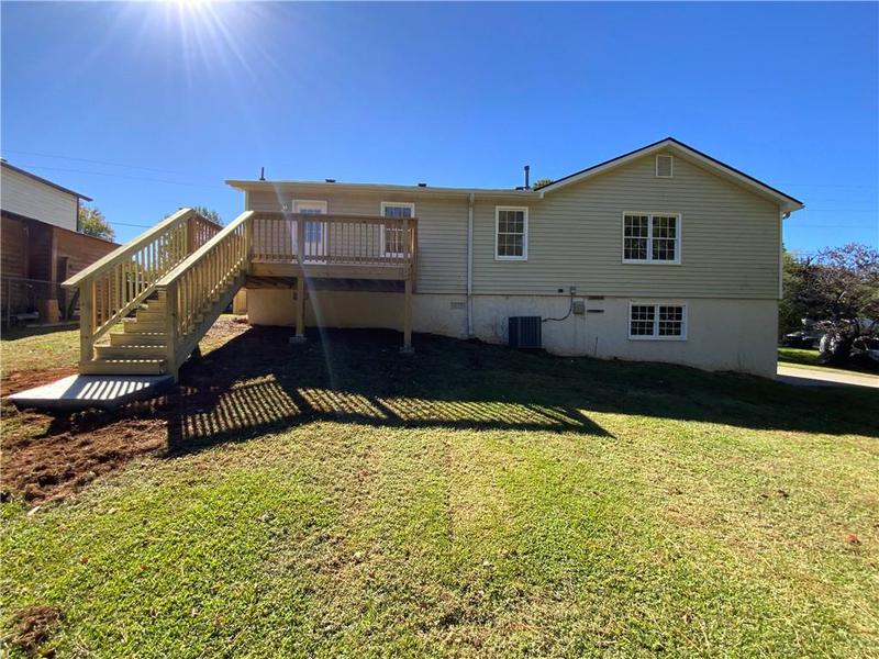 Image for property 294 Farm Ridge Drive, Woodstock, GA 30188