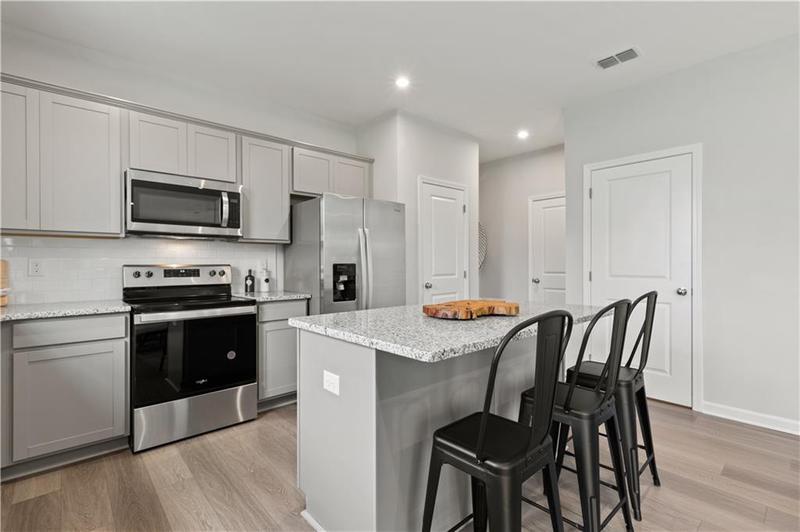 Image for property 3005 Salinger Way, Gainesville, GA 30507