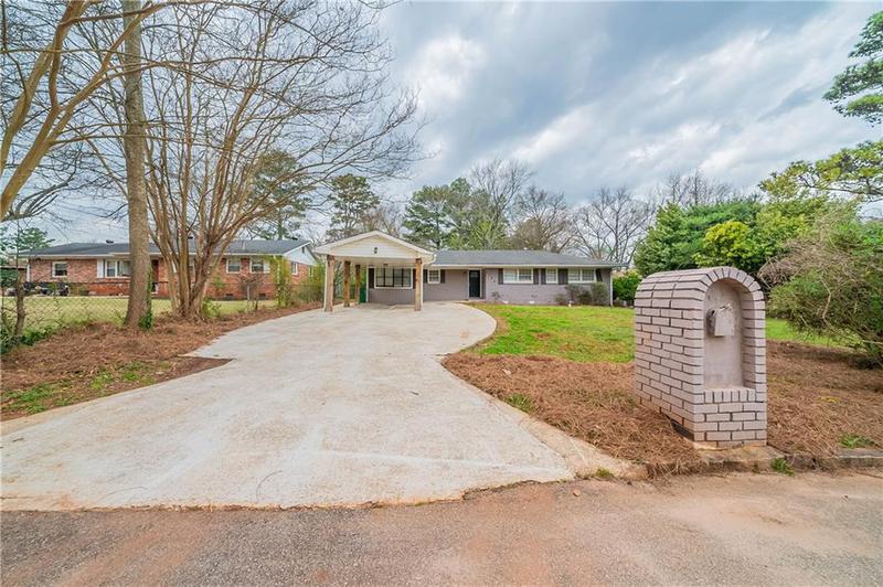 Image for property 3680 Brookcrest Circle, Decatur, GA 30032