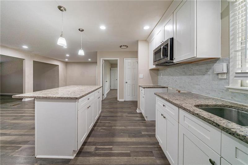 Image for property 3680 Brookcrest Circle, Decatur, GA 30032