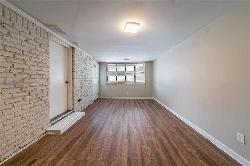 Image for property 3680 Brookcrest Circle, Decatur, GA 30032