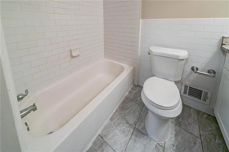 Image for property 3680 Brookcrest Circle, Decatur, GA 30032